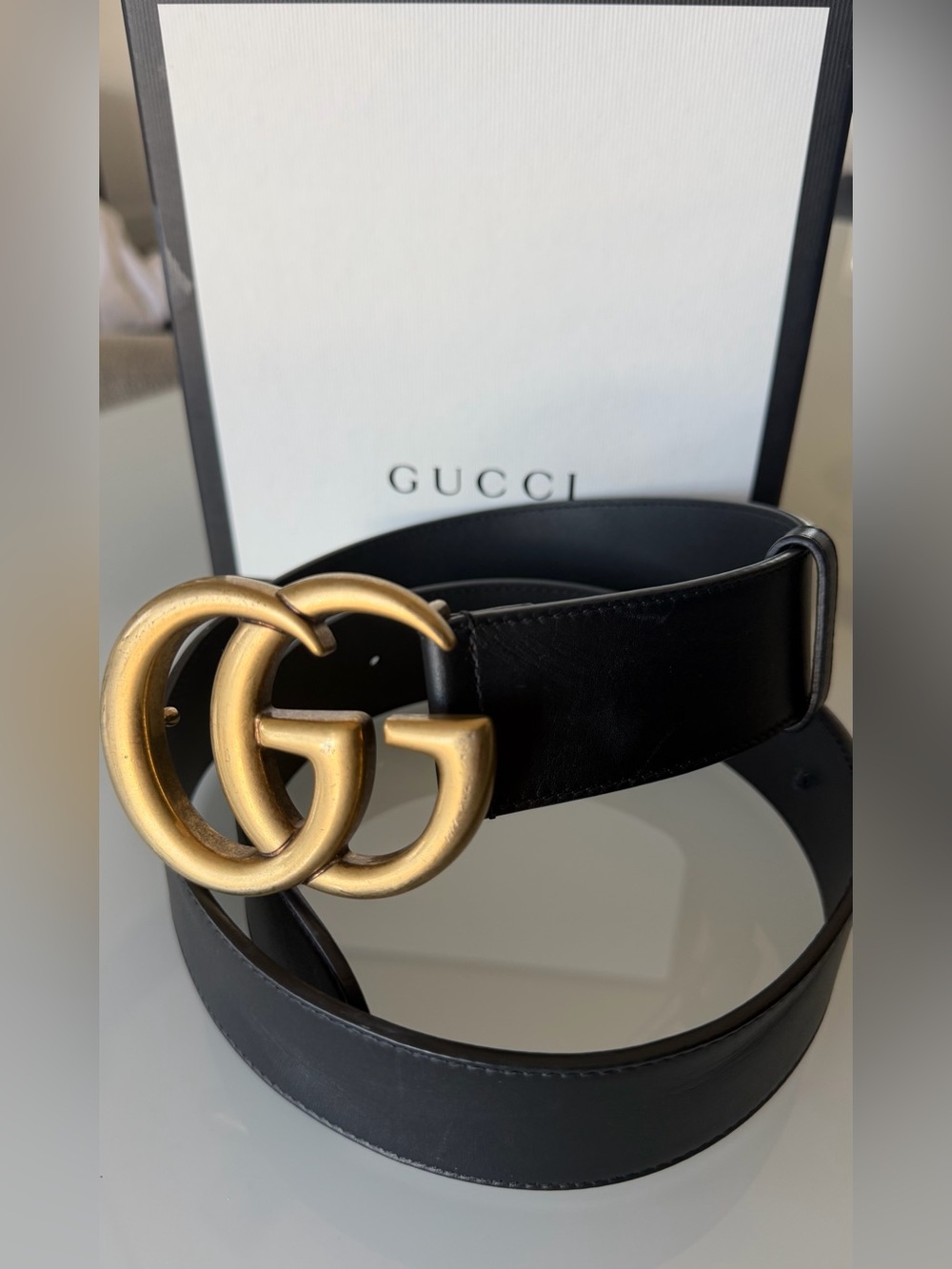 Gucci Black Leather Belt with Gold Double G Buckle - Picture 2 of 6